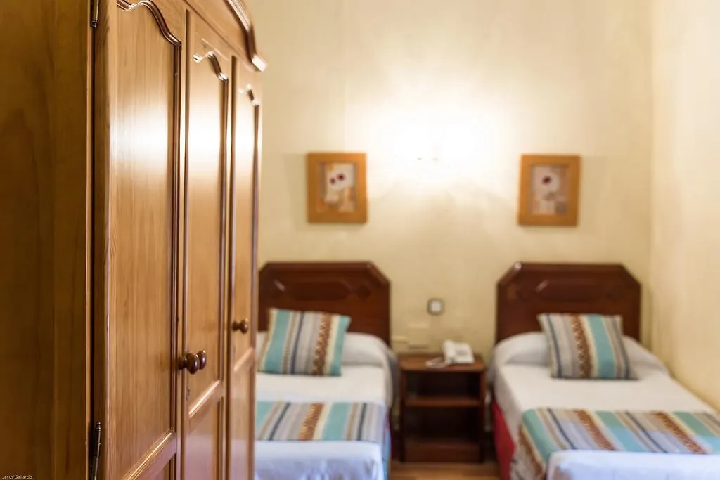 Bed & Breakfast Naranjo Seville